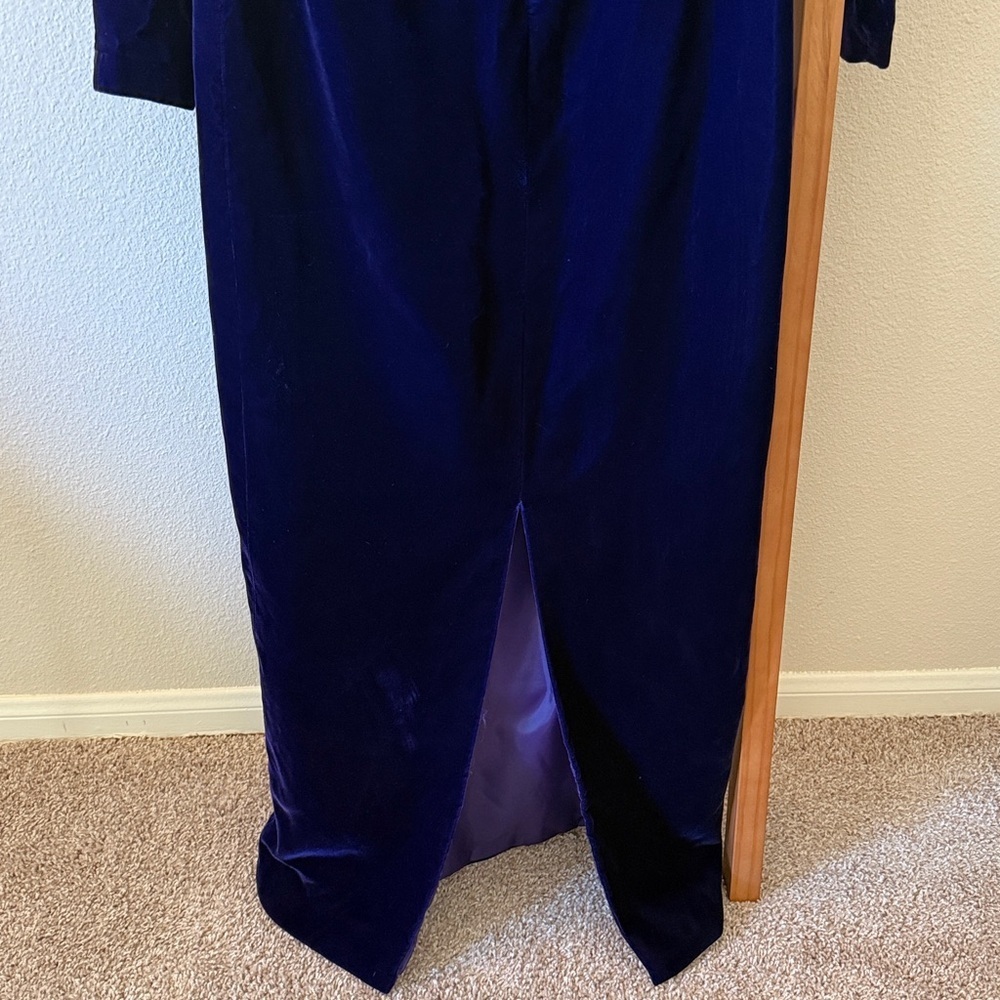 Vintage Christian Dior, Elegant deep, Purple Velvet Dress size 8 - Picture 8 of 9